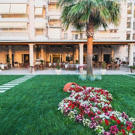 Royal Park Hotel Qerret Esterno foto